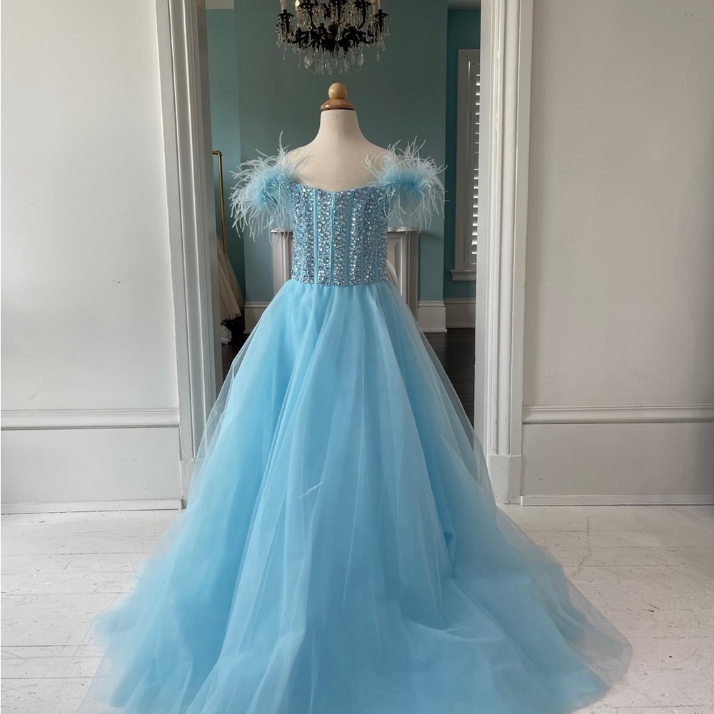 Sherri Hill Blue Flutter Sleeve Off-Shoulder Gown